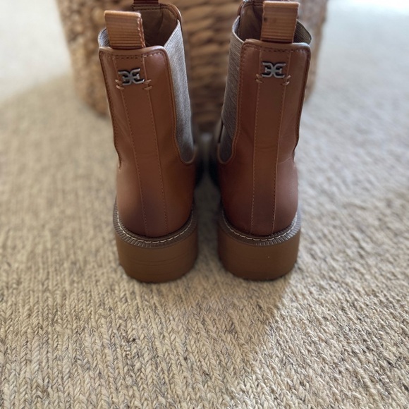 SAM EDELMAN LAGUNA CHELSEA BOOT - Picture 5 of 10